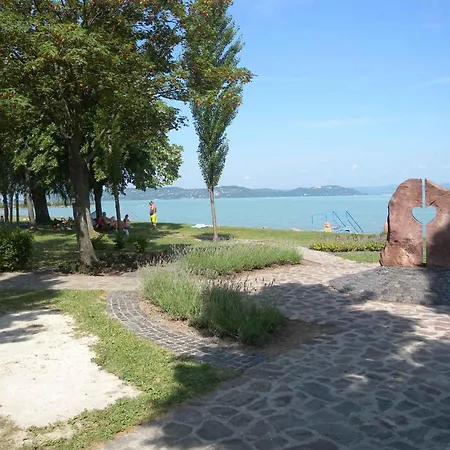 In - Balaton 53480 Appartement *